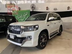 تۆیۆتا لاند کروزەر